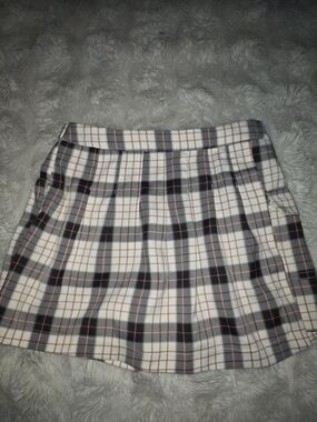 Forever 21 Pink and Gray Plaid Pleated Skort